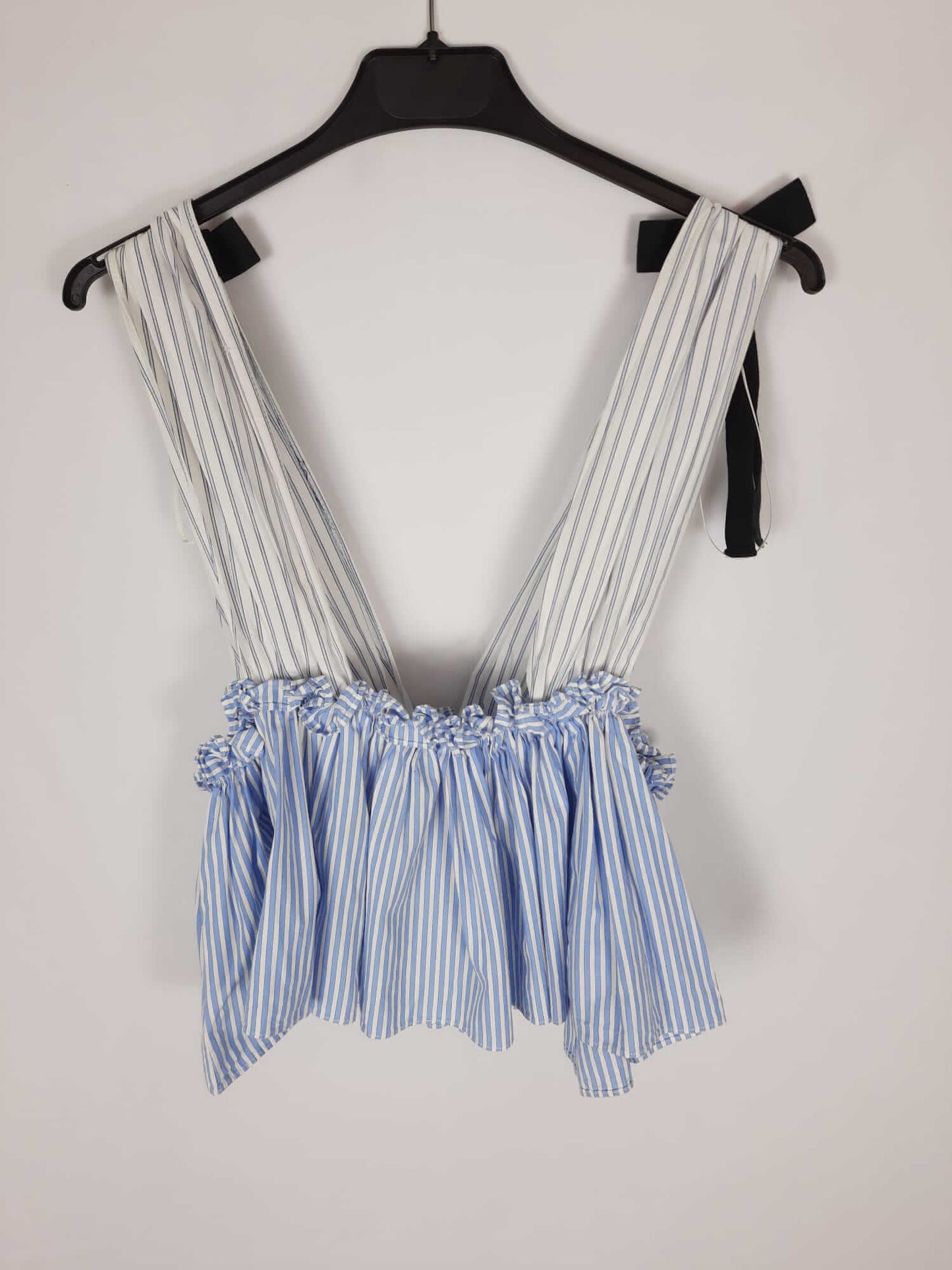 ZARA. Top volantes rayas T.s