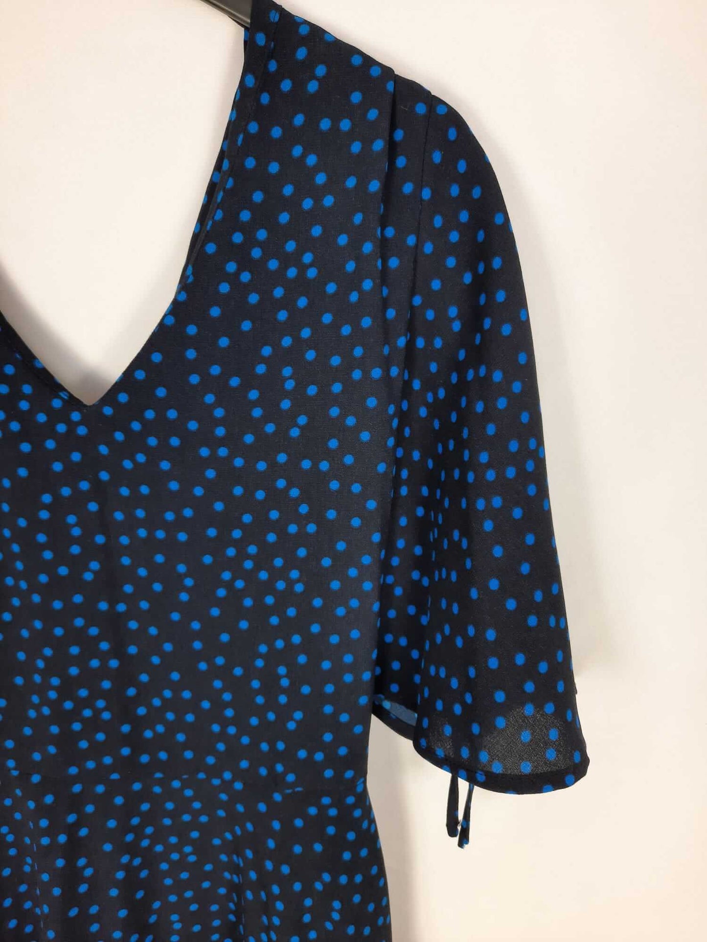 MANGO. Vestido azul con lunares azules T. xs