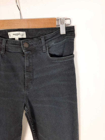 MANGO. Vaquero oscuro efecto lavado T.38