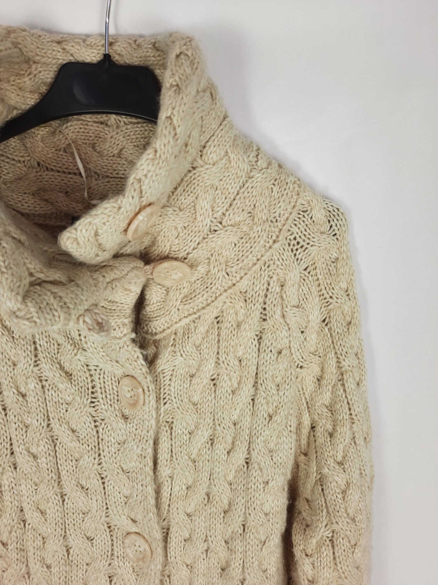 ZARA. cardingan beige ochos T.m