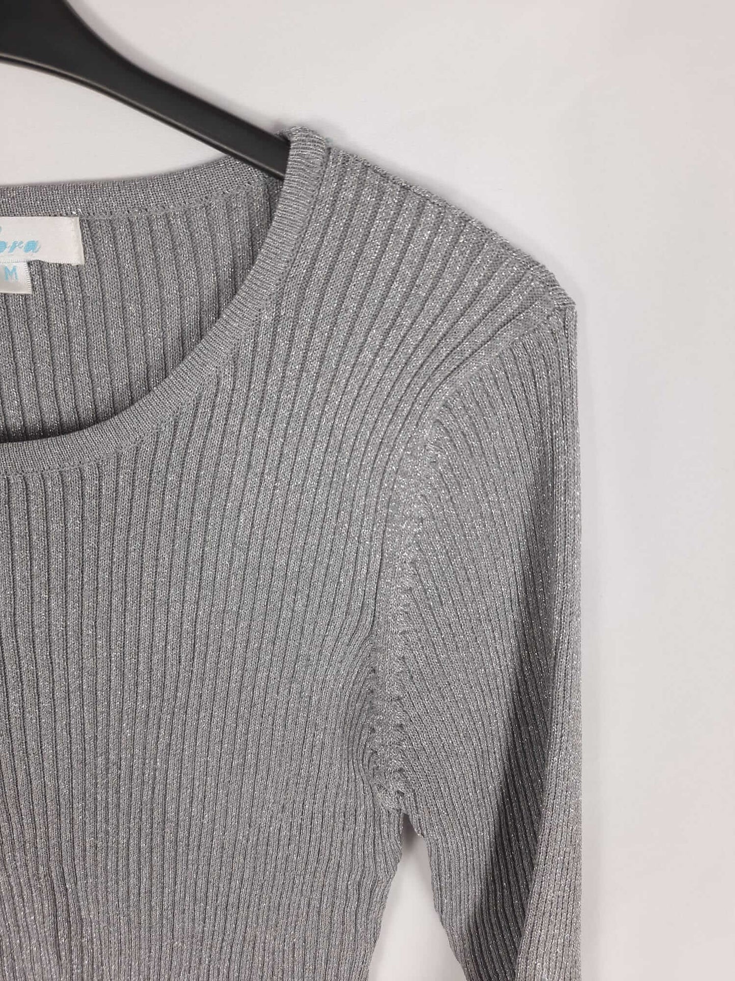 CALRA. Silver glitter channel top Tm