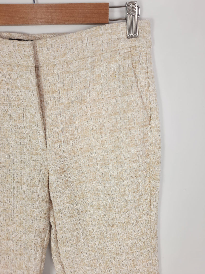 ZARA. Pantalones tweed beige y blancos T.s