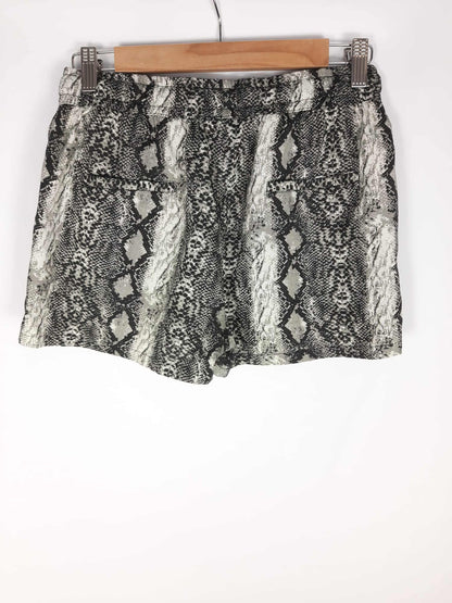 MANGO. Short fluido animal print gris T.m