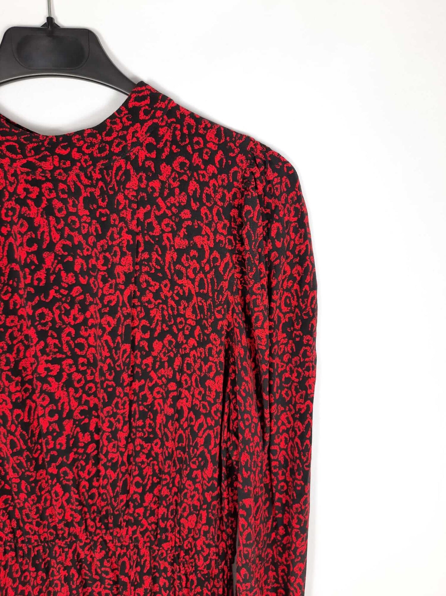 ZARA. Short red animal print dress Ts