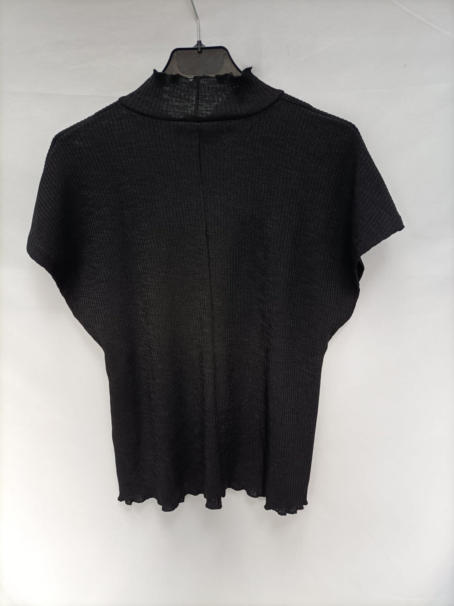 ZARA.Camiseta punto cuello perkins manga corta T.m