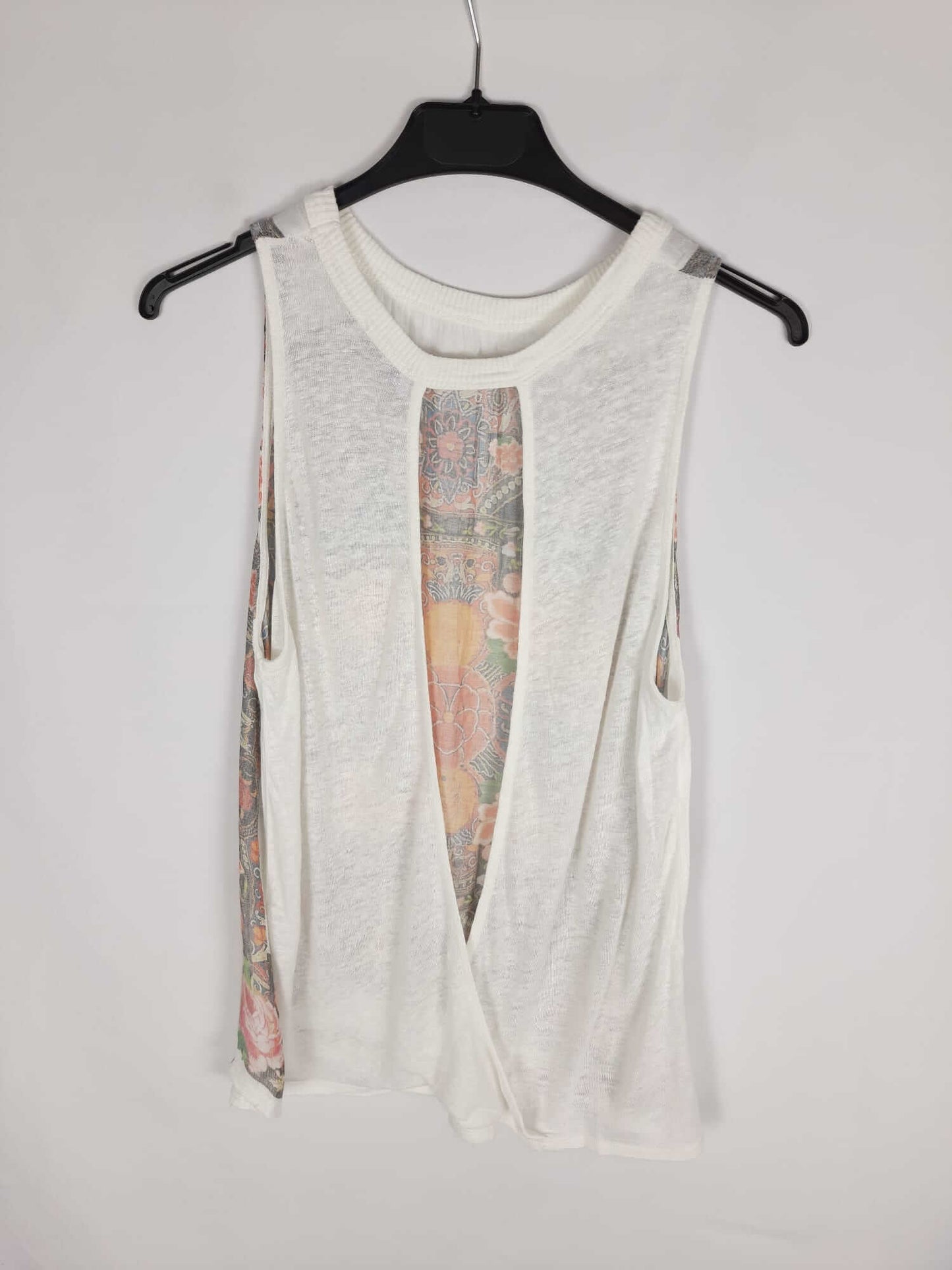 PULL&BEAR.Top estampado espalda abierta T.s