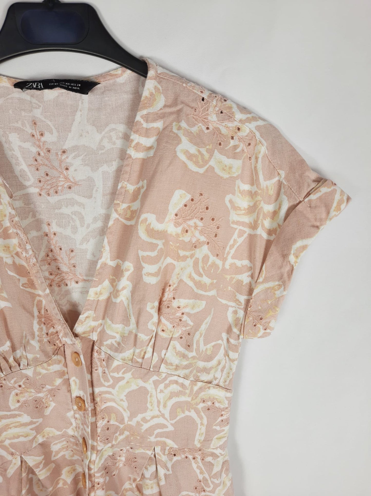 ZARA.Mono corto troquelado T.xs