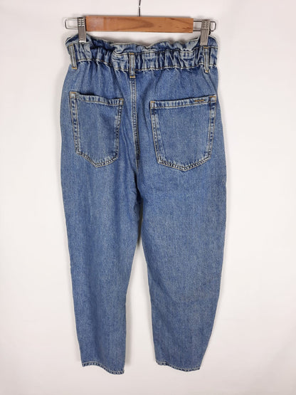ZARA. Pantalon vaquero T.36