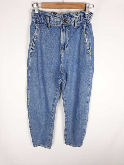 ZARA. Pantalon vaquero T.36