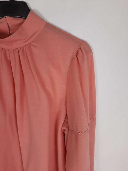 MASSIMO DUTTI. Salmon-coloured blouse with puffed sleeves, size XL.