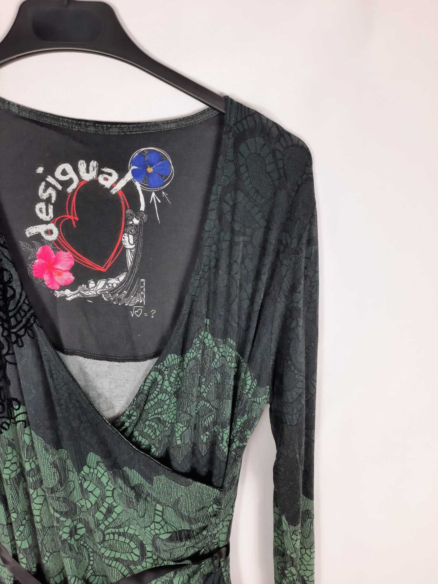DESIGUAL. Vestido verde y grises T. m