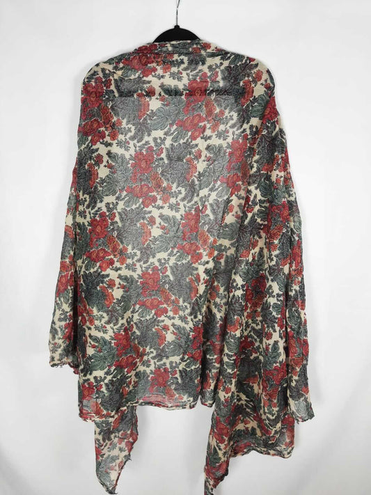 OTRAS. Fular estampado verde y rosa