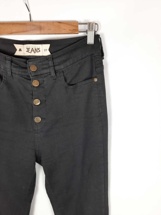 BELLMUR. Jeans negros acampanados T. 38