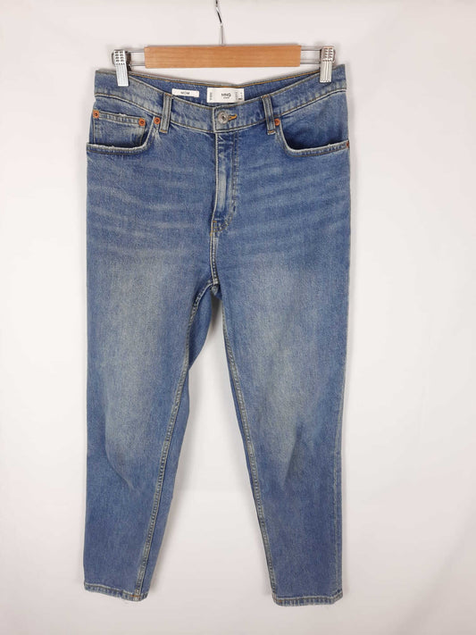 MANGO. Straight-leg jeans, size 38