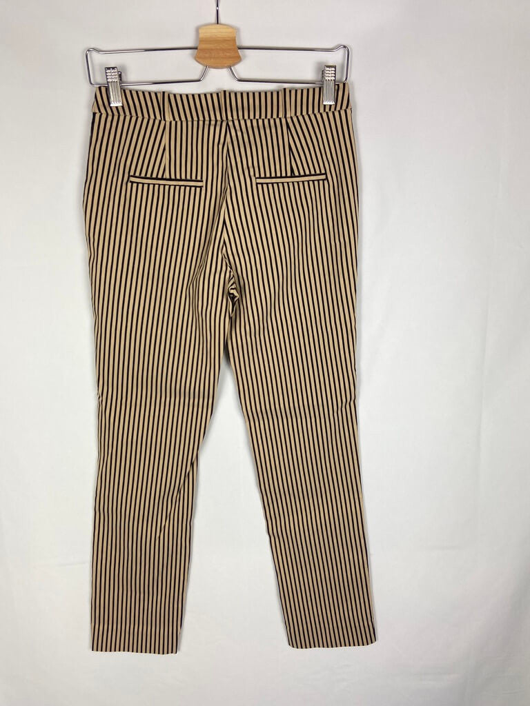 MANGO. Pantalon beige de rayas negras T. 36
