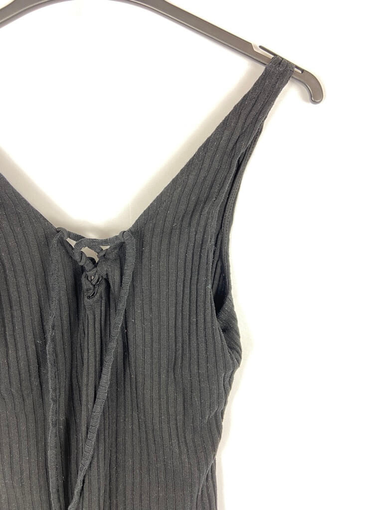 BERSHKA. Black ribbed top T m