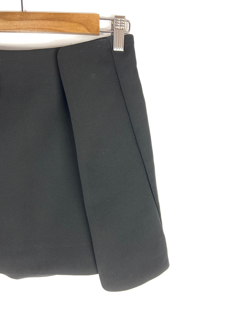 ZARA. Black Ts short skirt