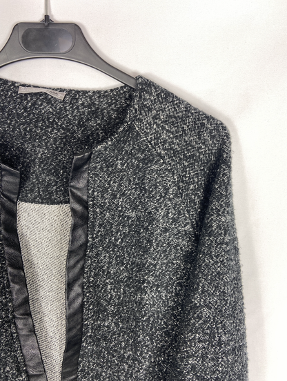 ZARA. Chaqueta de punto gris jaspeada T.m