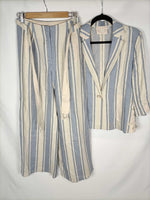 MAX&CO.  Total look pantalon lino fluido de rayas beige y azul T. 36 cacheta de rayas lino T. 36