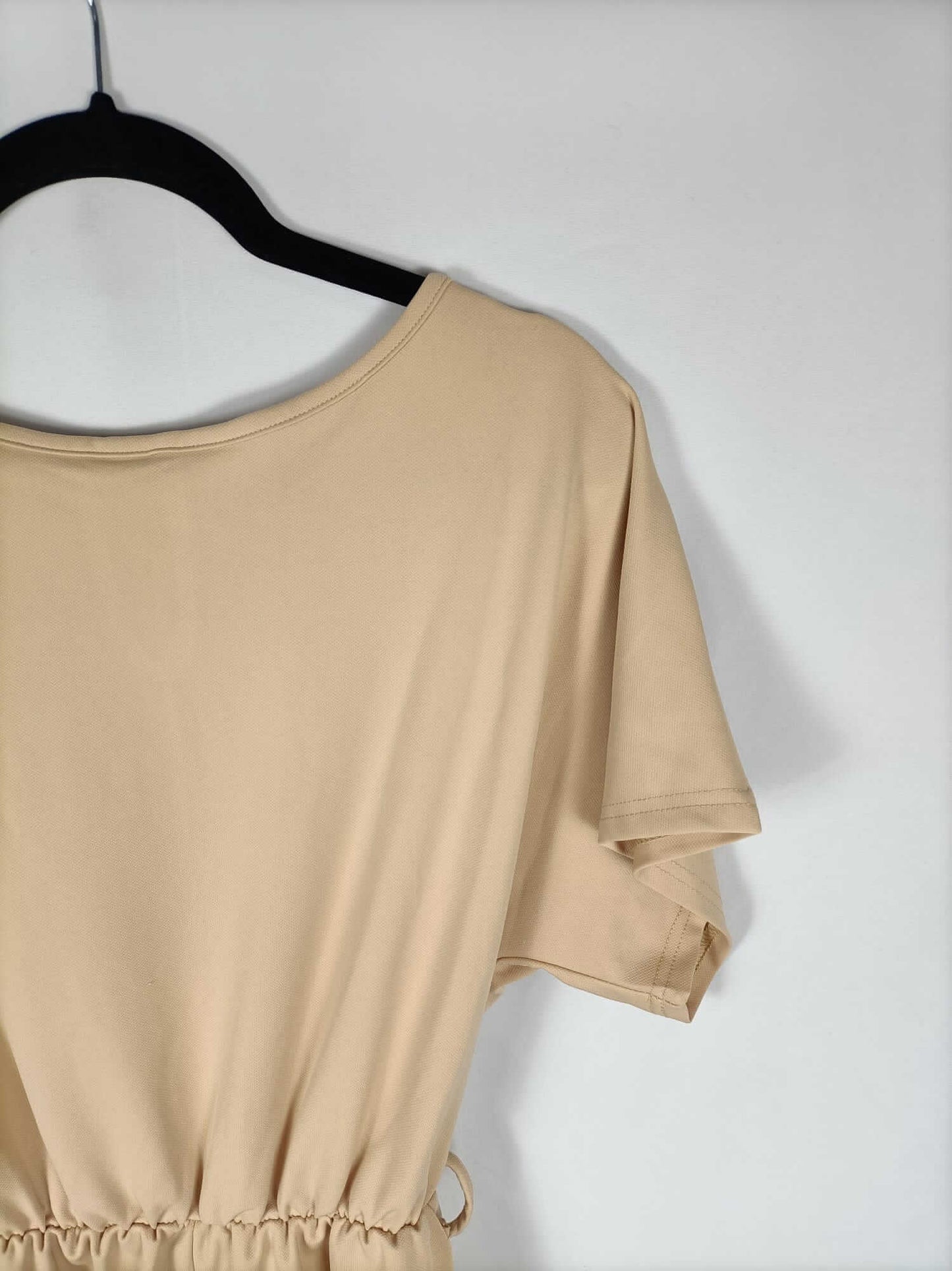 OTRAS. Mono corto beige  T.s