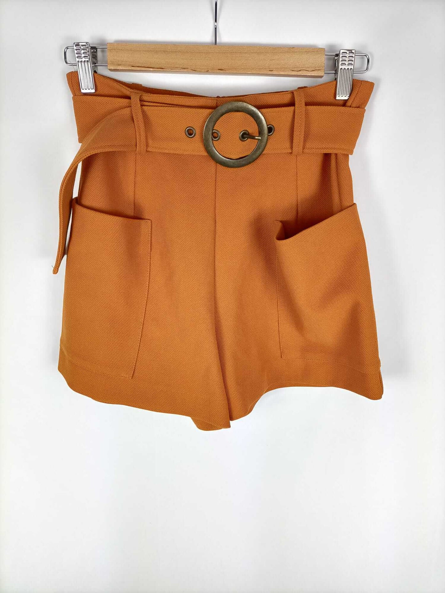 ZARA. Mustard shorts T. s