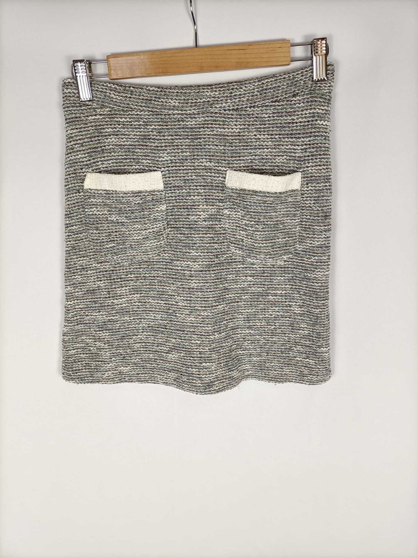 ZARA. Knitted skirt with front pockets. S