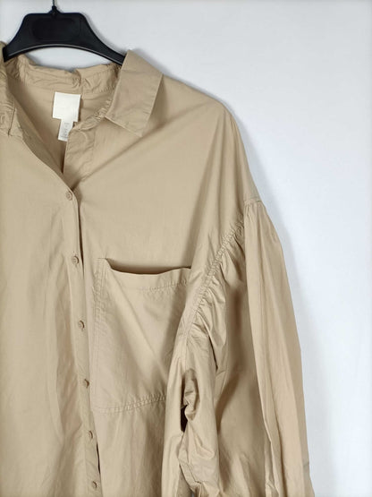 H&M. Vestido camisero beige T.s