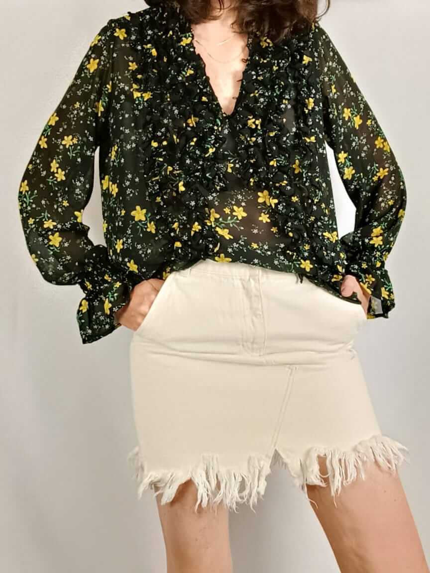 ZARA. Gathered blouse with ruffles Ts