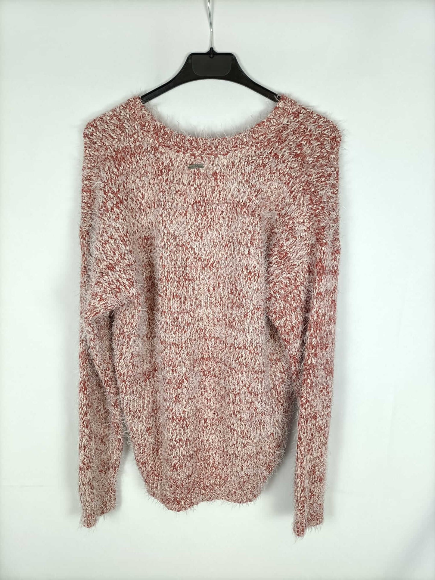 BILLABONG. Rust and white fur sweater Tl