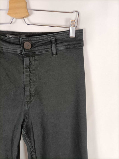 ZARA. Black denim culotte pants T. 42
