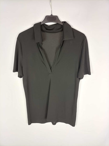 OTRAS. Top negro fluido cuello T.m/l