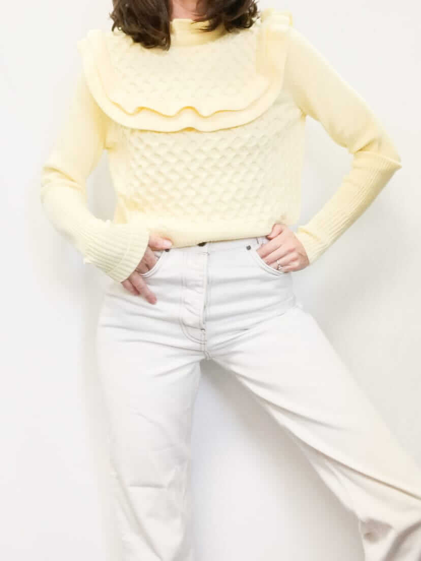 ZARA. Yellow sweater S. m