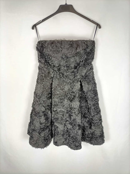 BLANCO.Vestido palabra de honor tejido dibujo flores T.m