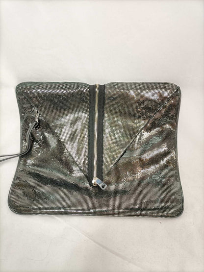 LEFTIES.Cartera de mano grande plateada
