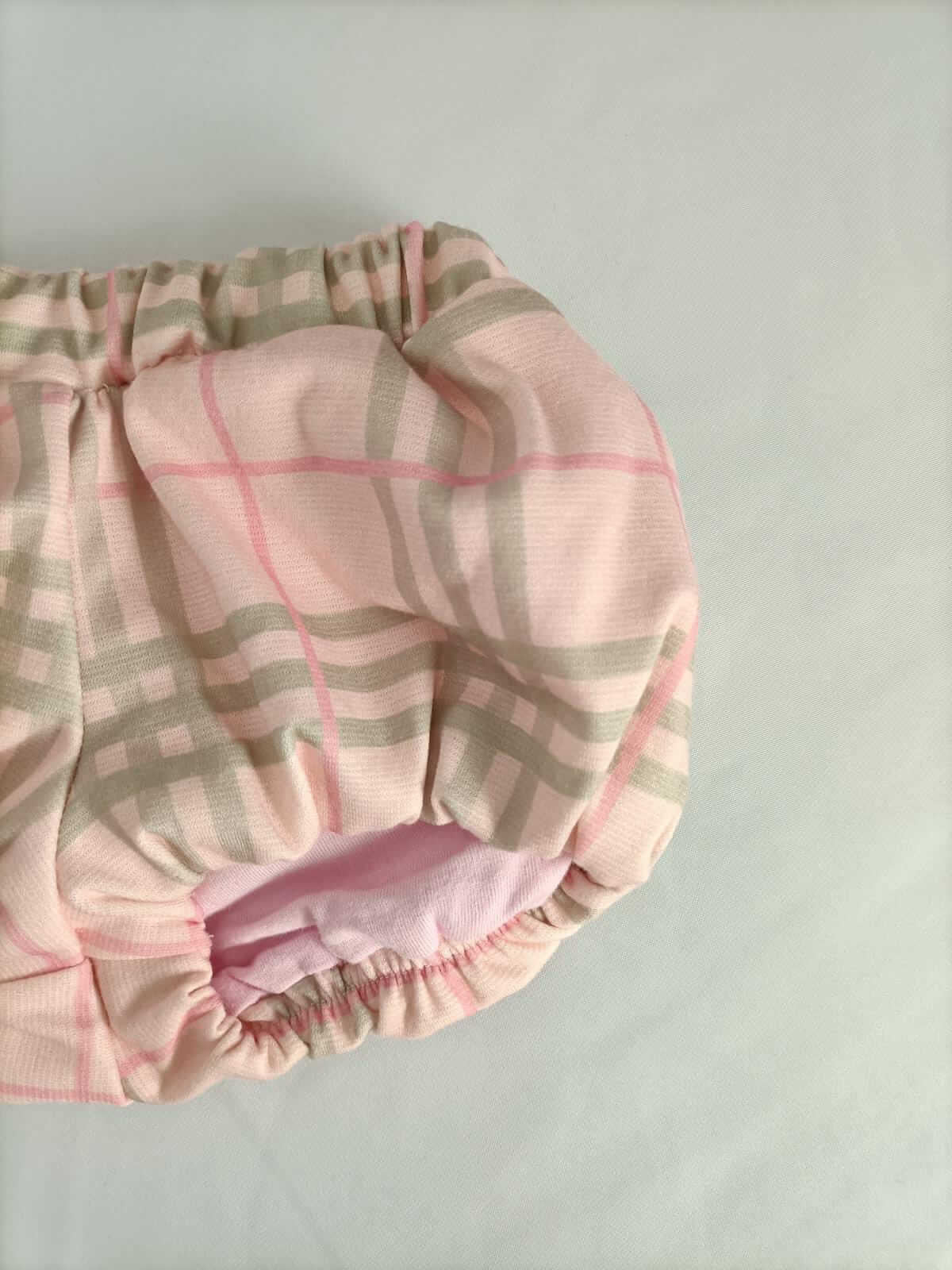 OTHERS. Checkered diaper covers S. 3 months