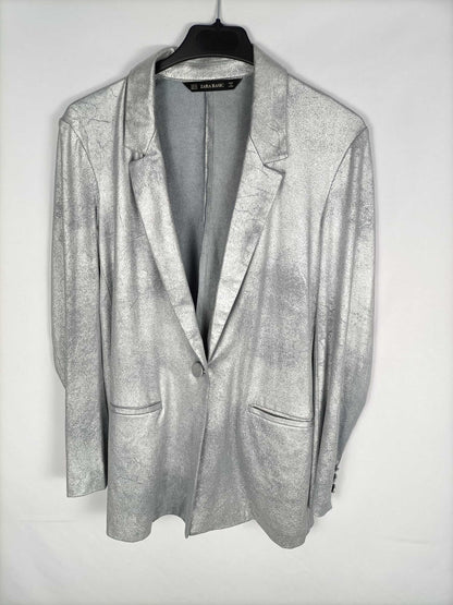 ZARA.Blazer plateada efecto encerado T.xs