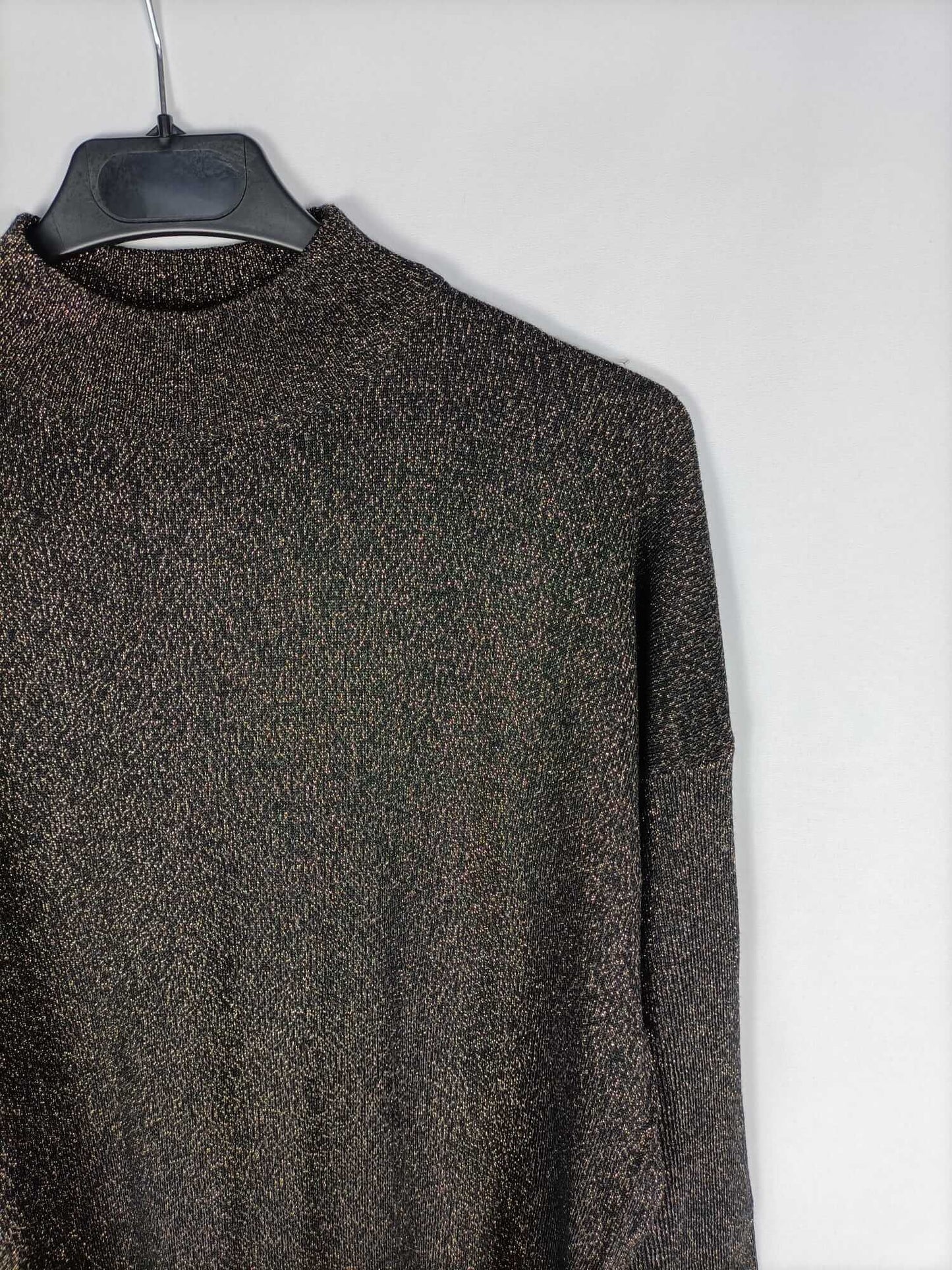 PRIMARK.Jersey threads shine T.40