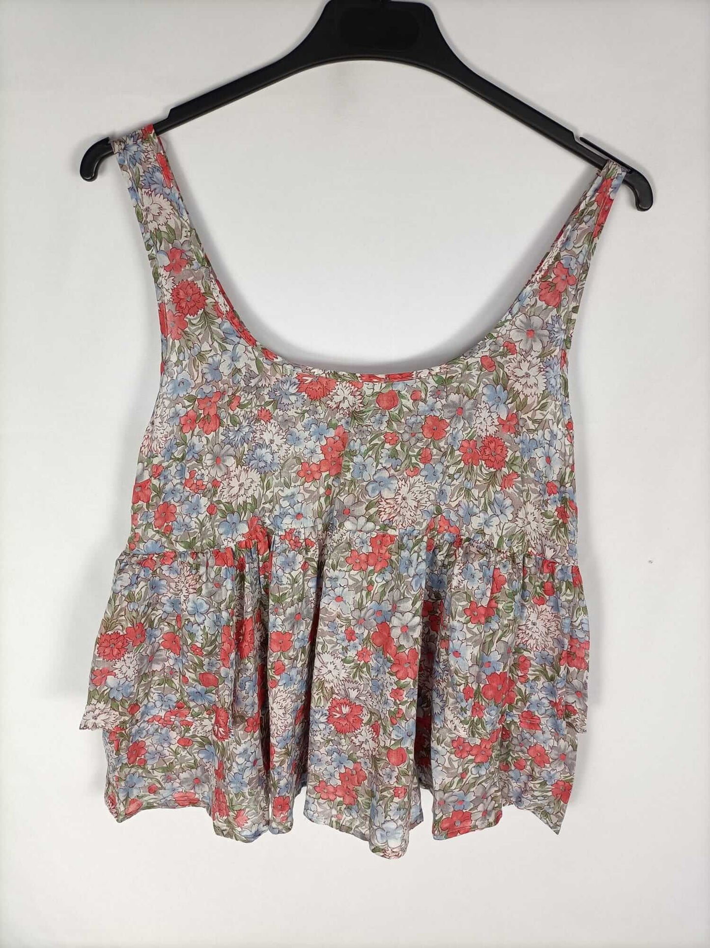 TOPSHOP.Top fluido flores volantes T.36