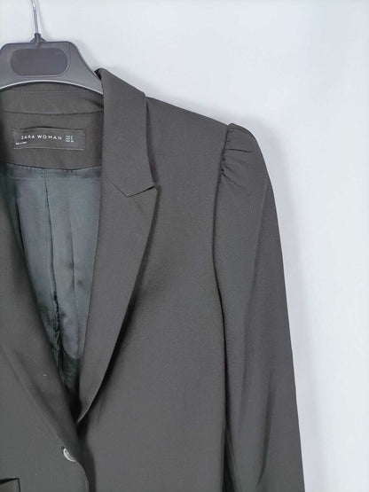 ZARA. Blazer negra T. s
