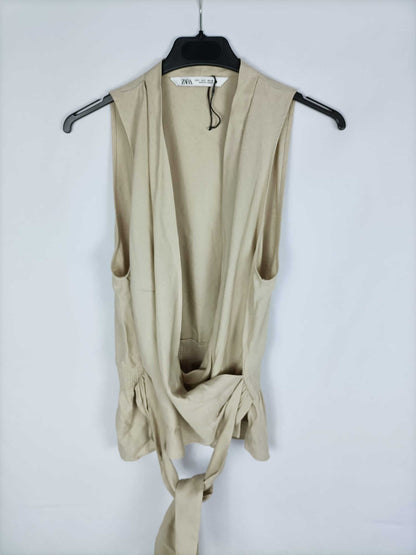 ZARA. Beige crossover top Ts