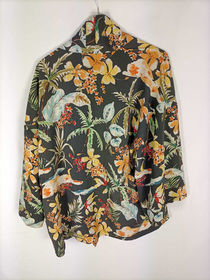 ZARA. Kimono flores negro T.s-m