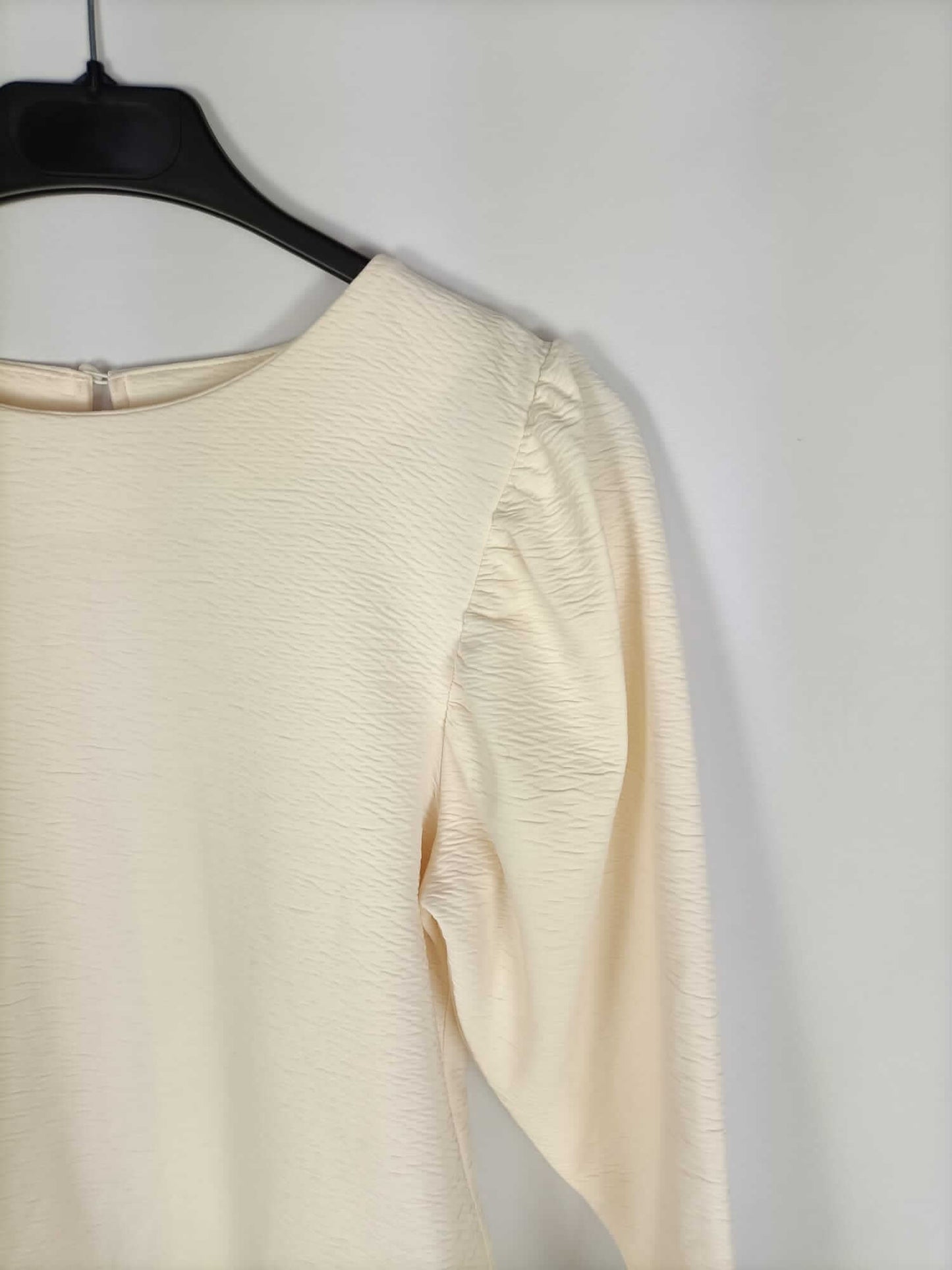 SFERA.Blusa textura mangas abullonadas T.s