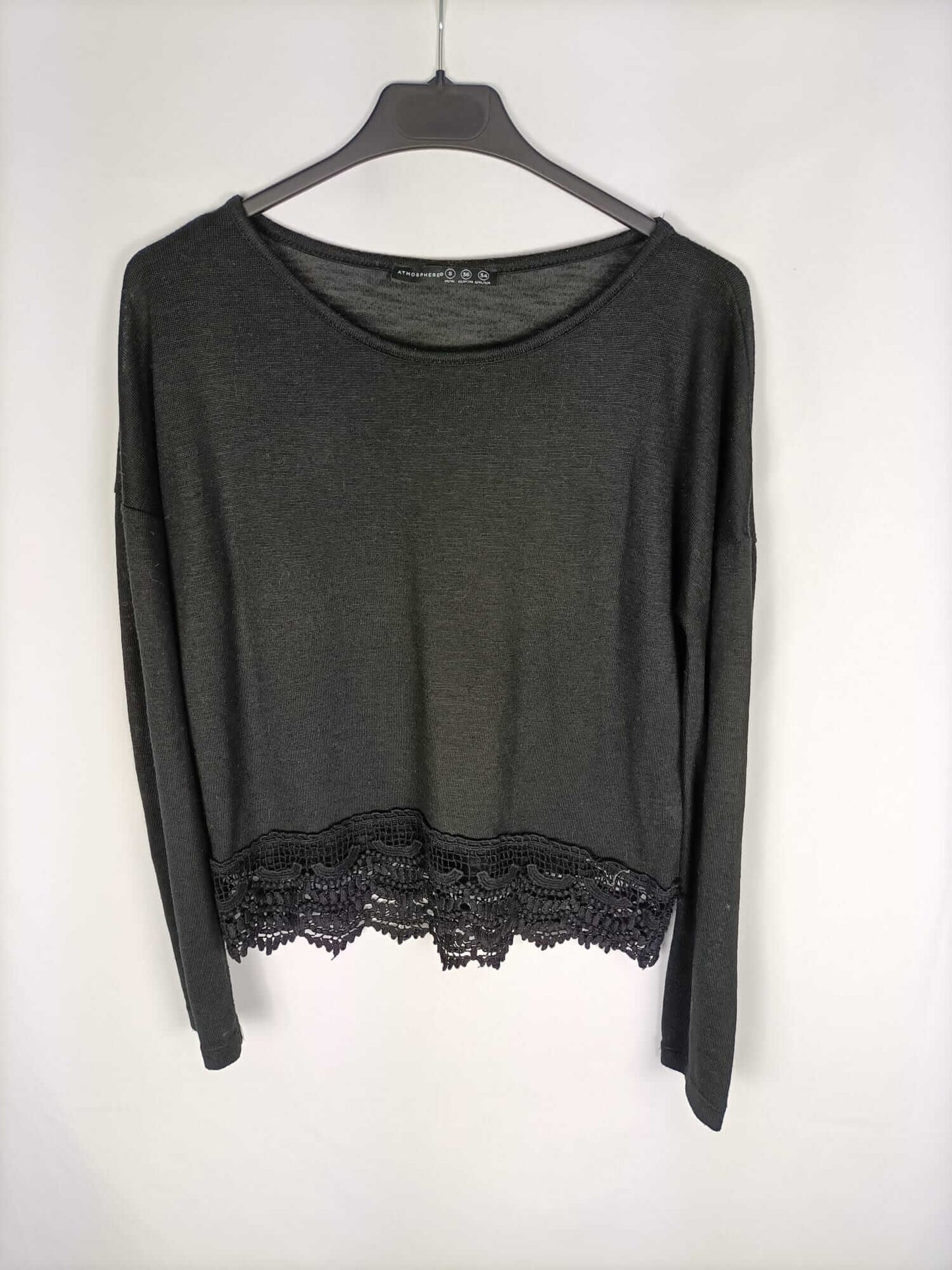 PRIMARK.Black lace top S.36