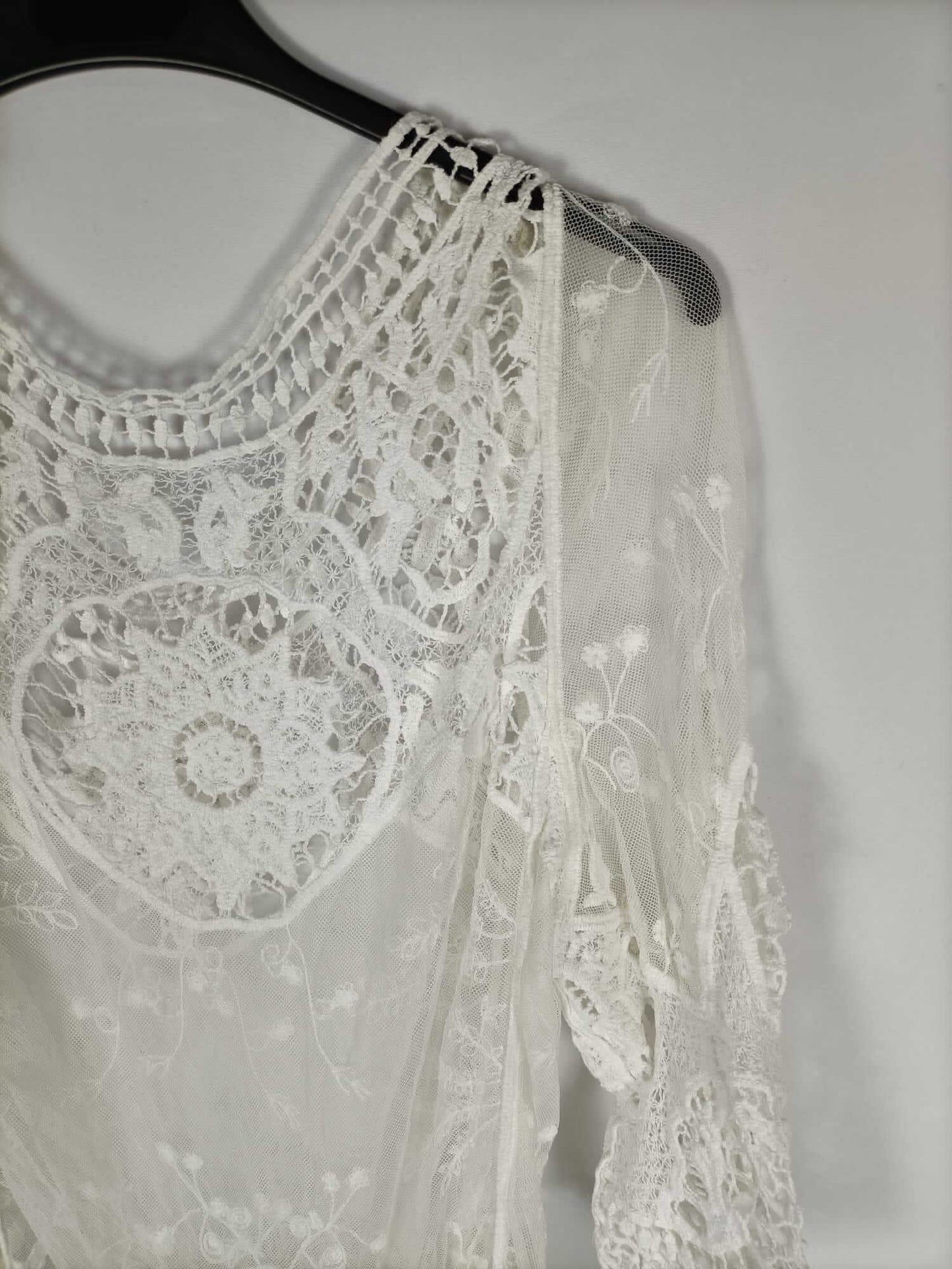 OTRAS. Blusa encaje blanco T.s/m