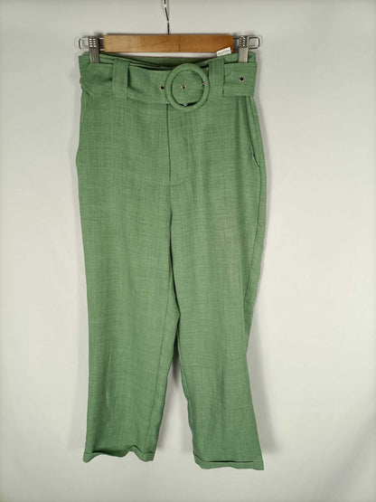 STRADIVARIUS. Pantalón verde fluido T.34