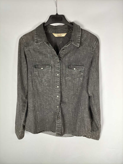 BERSHKA. Camisa gris denim T.xs