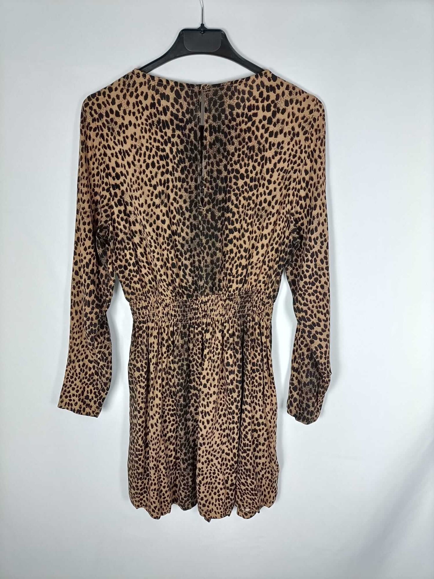 H&M. Vestido corto animal print T.34