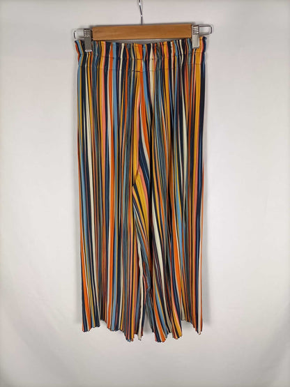 BERSHKA .Pantalón culotte rayas T.s