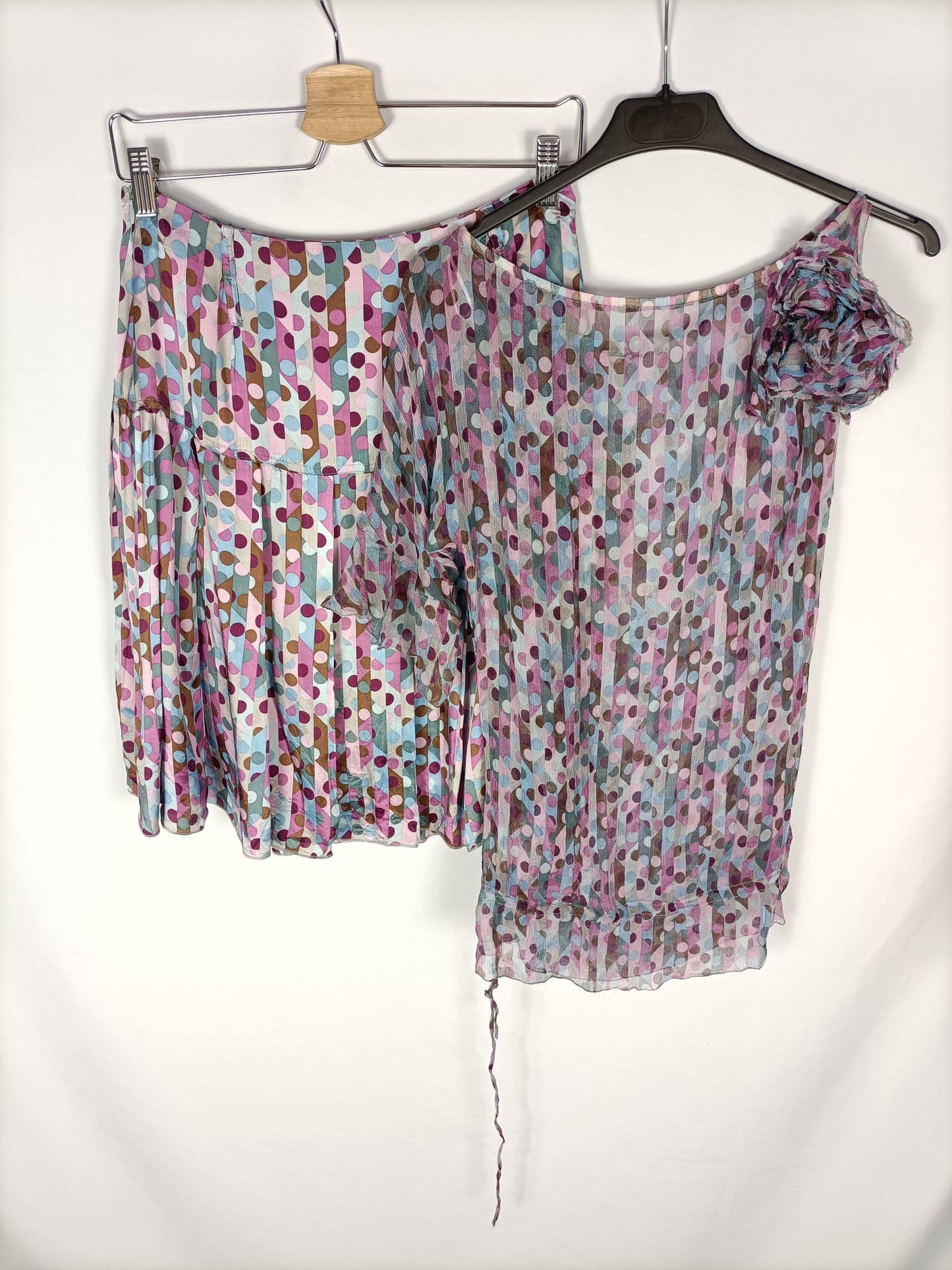 MANGO. Polka dot pleated skirt, size 38