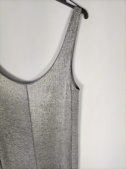 ZARA. Mono largo plateado T.xs